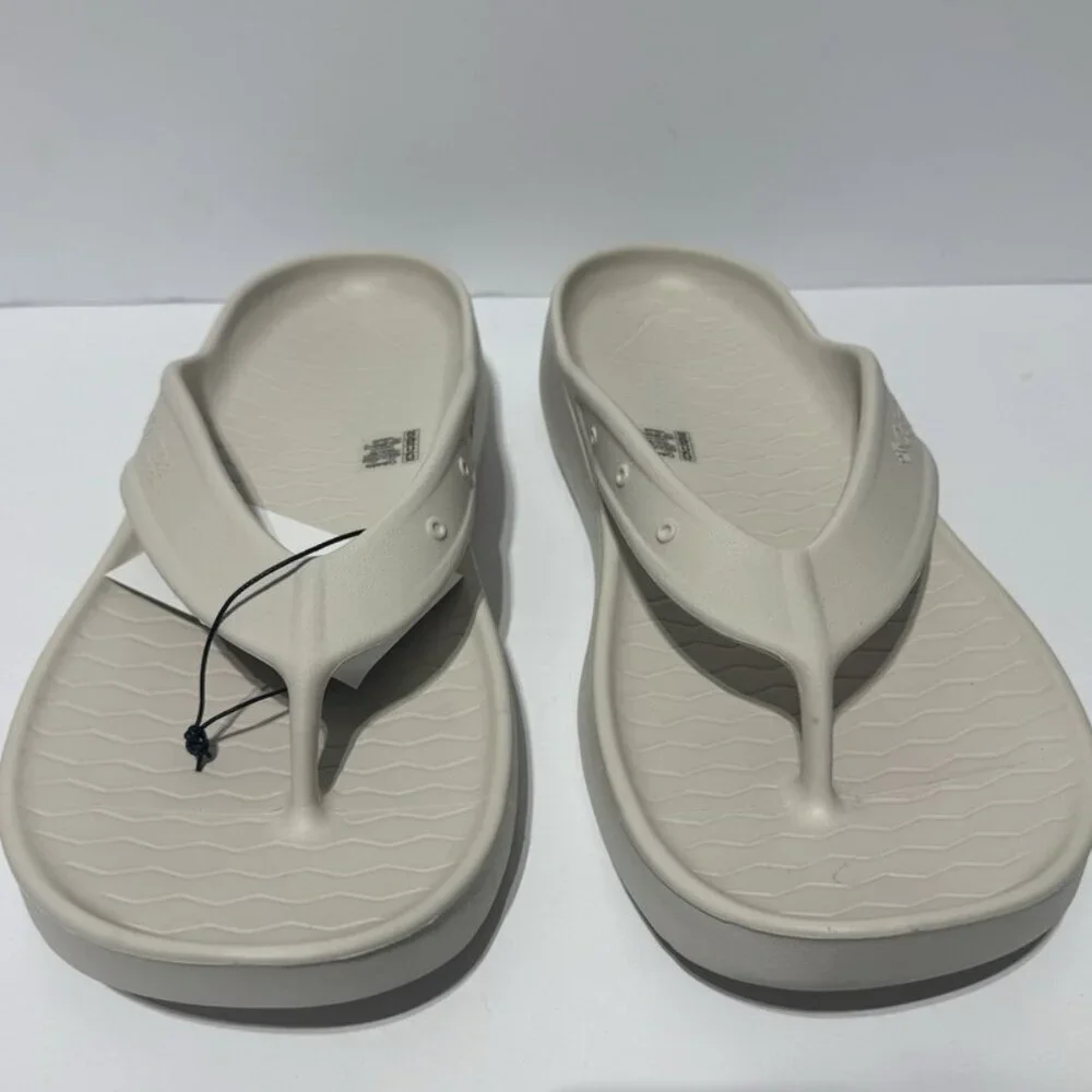 Columbia mens boatside
